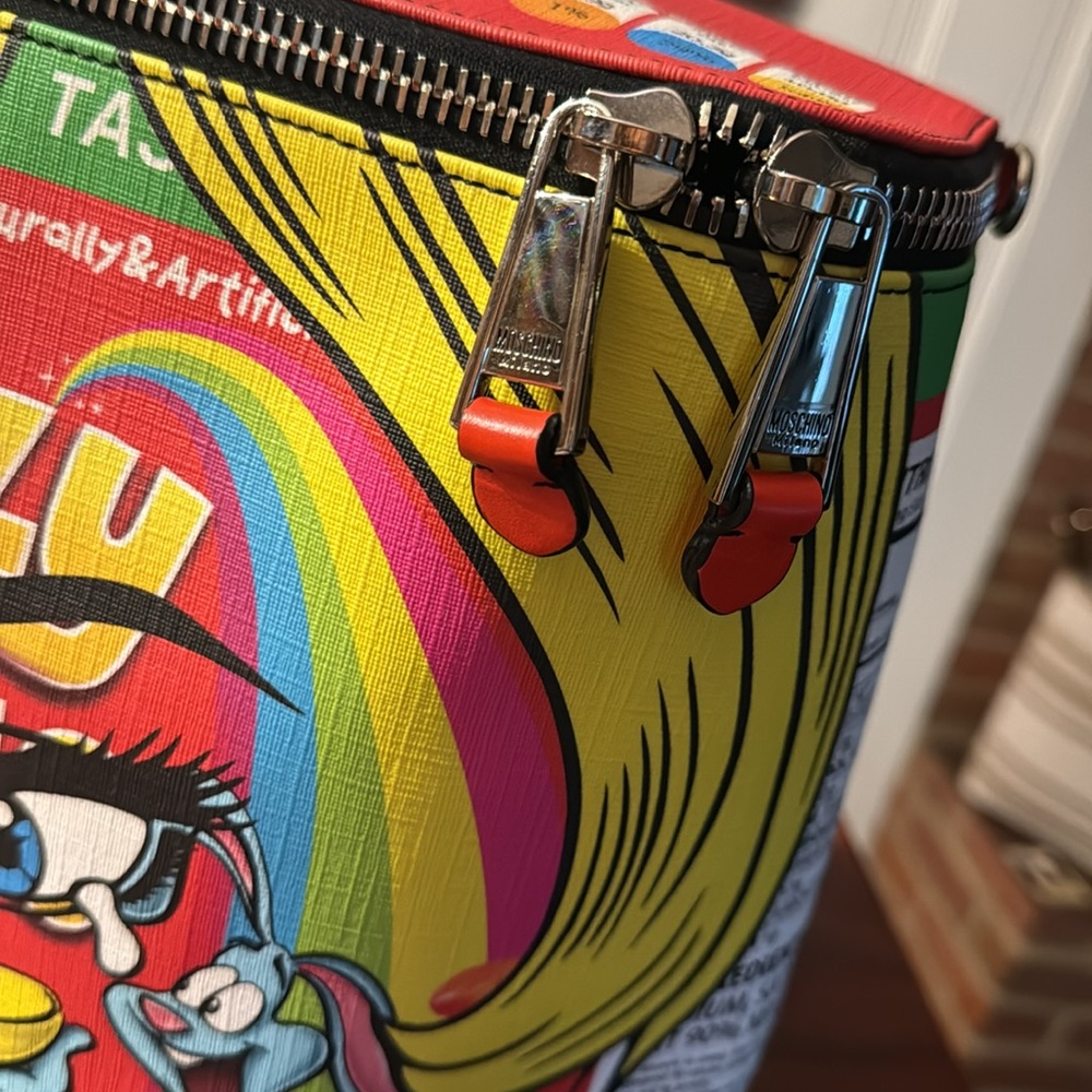 XXL Moschino Runway Crazy Fruit Backpack BAG Purse - Picture 7 of 7